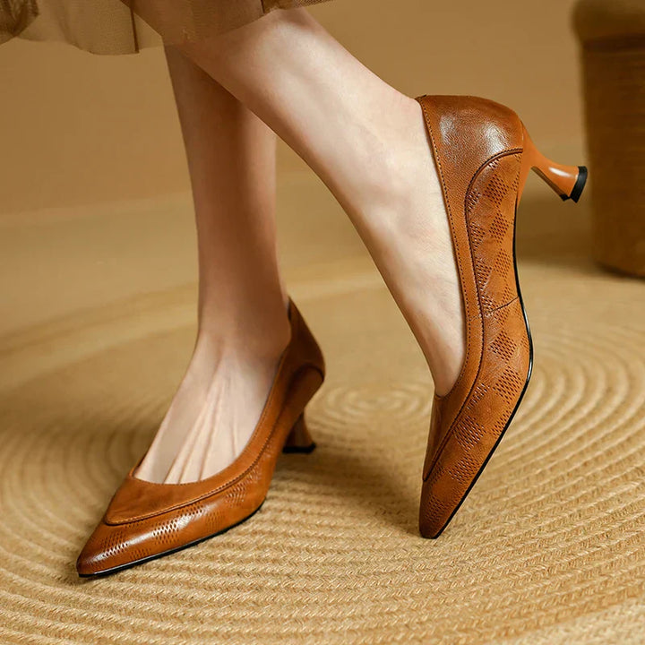 Fiona™| Elegant Pumps
