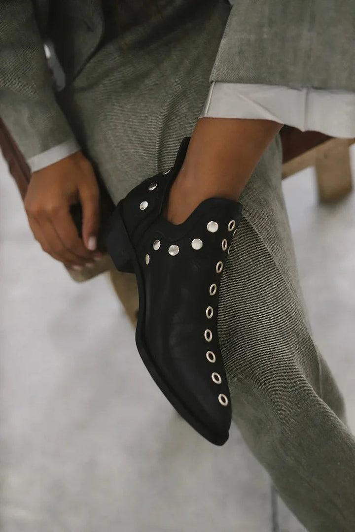 Vyvena | Pointed Studded Ankle Boot