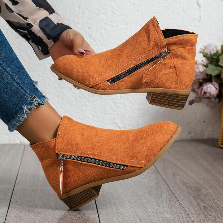 Daina - Casual Zip-Up Boots