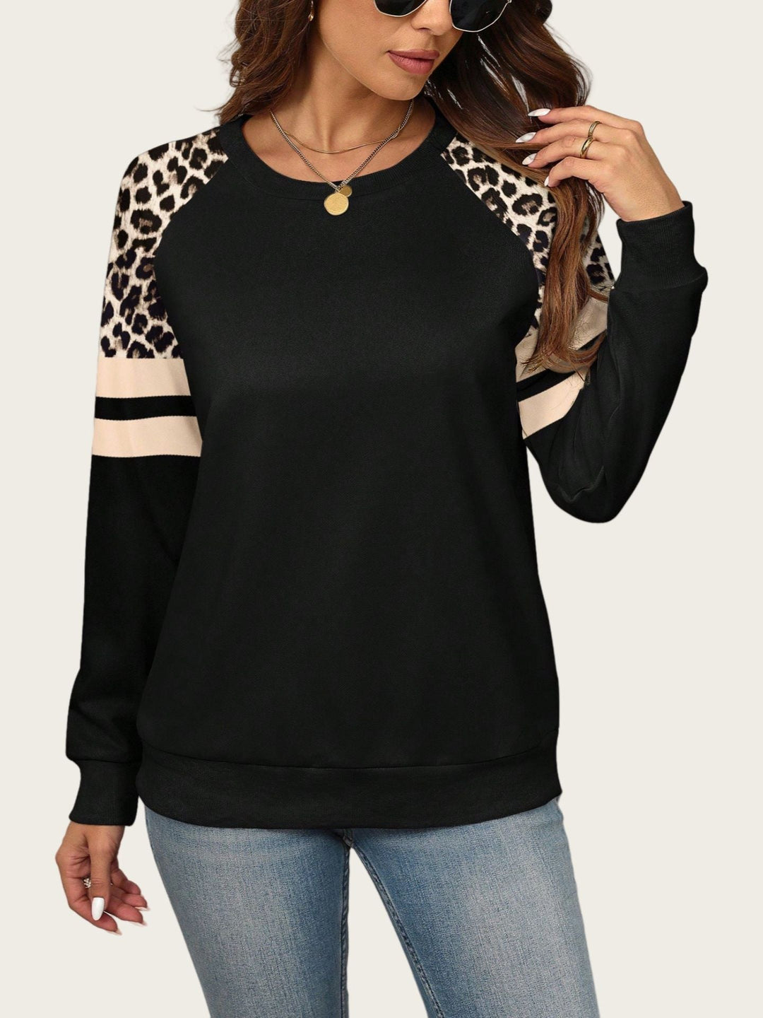 Eleanor™ | Chic Leopard Patch Sweatshirt