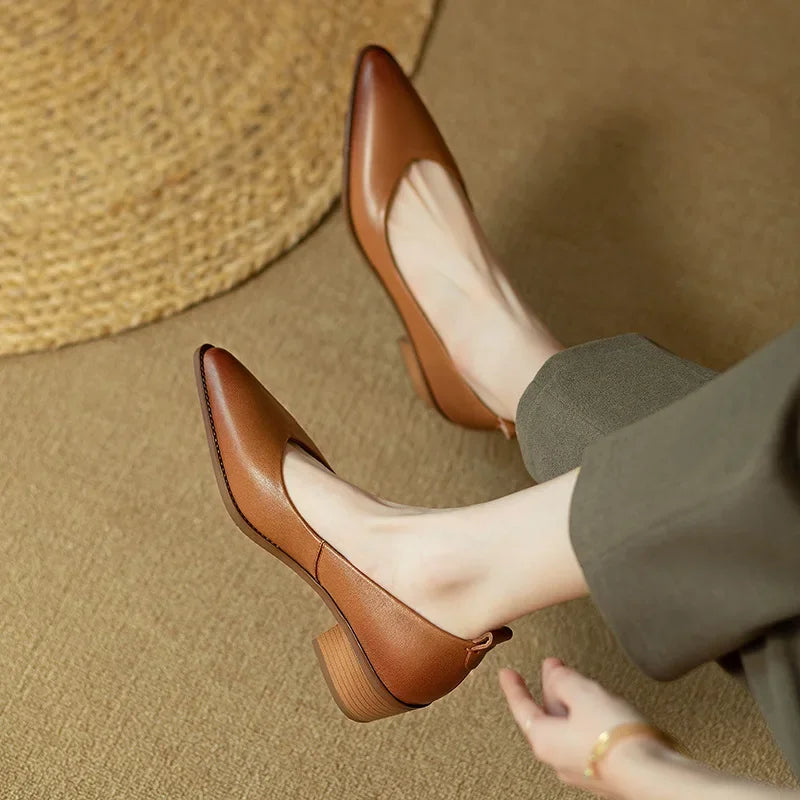 Helen™| Classic Pumps