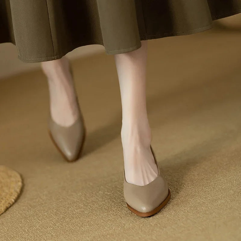 Helen™| Classic Pumps