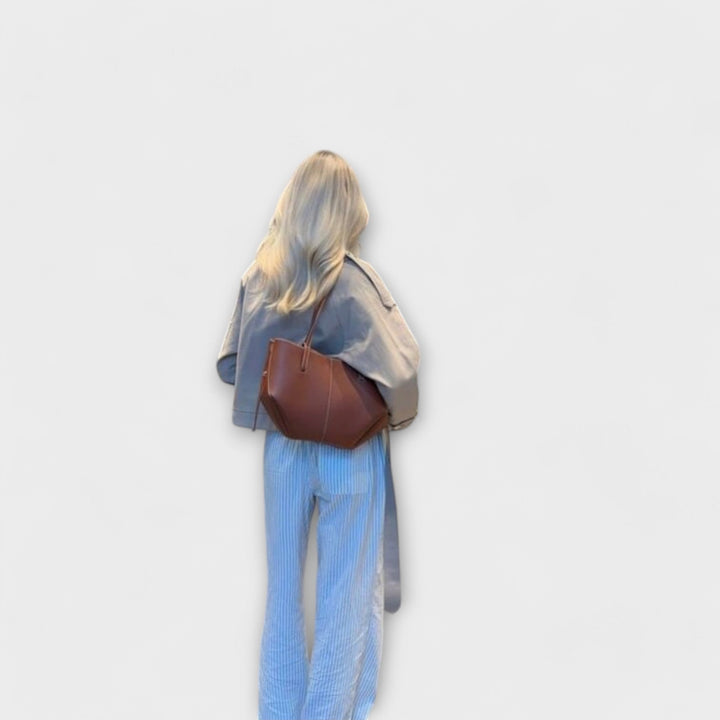 Clara – Vintage Tote Bag