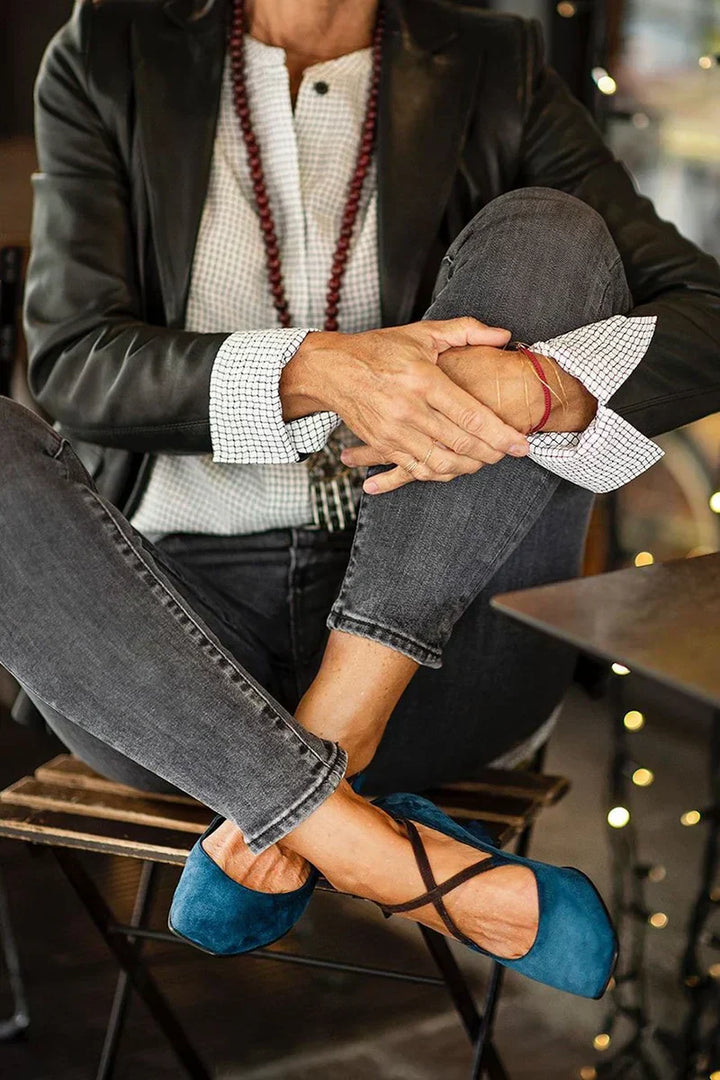 Vaeriyn | Elegant Strap Mid-Heels